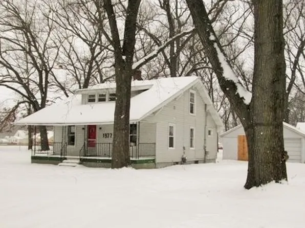 1977 Superior St, Muskegon, MI 49442