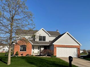 36 Prenzler Dr, Bloomington, IL