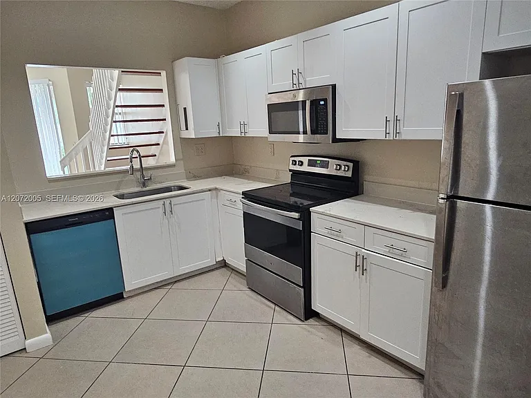 3860 Tree Tops Rd — Photo 4