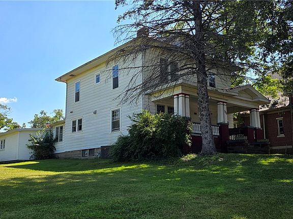 3rd image of 775 7th St