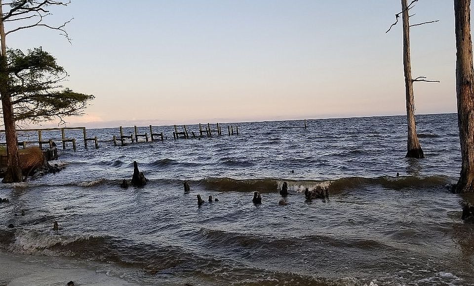 approx 200' on the Sound