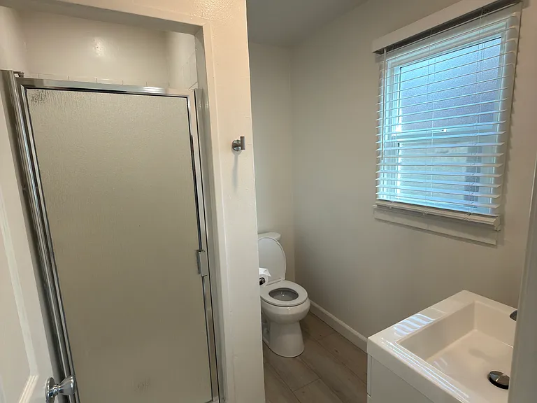 675 Johanna Ave #3 — Photo 5