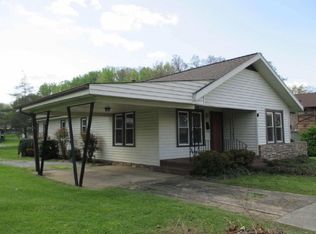 912 N Main Ave, Erwin, TN 37650