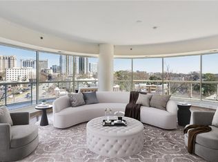 2881 Peachtree Rd NE APT 701, Atlanta, GA 30305