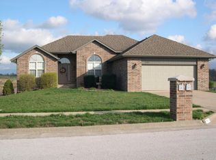 3504 N 29th St, Ozark, MO 65721