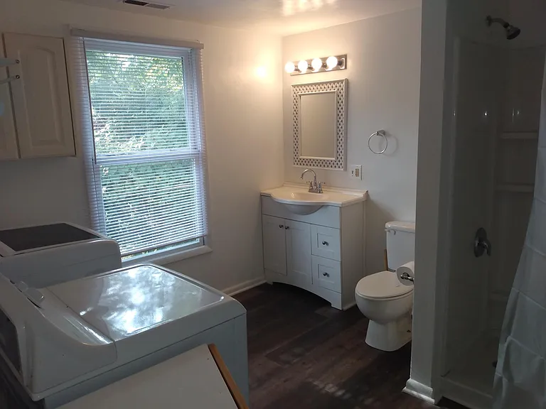 11 Gilmer Ave NE — Photo 4