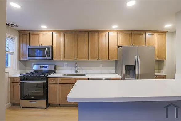 1302 Kenton Rd — Photo 9