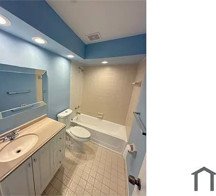 2501 NW 56th Ave — Photo 9