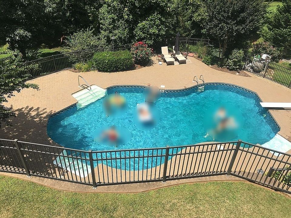 2nd image of 1089 12th Avenue Ln NW