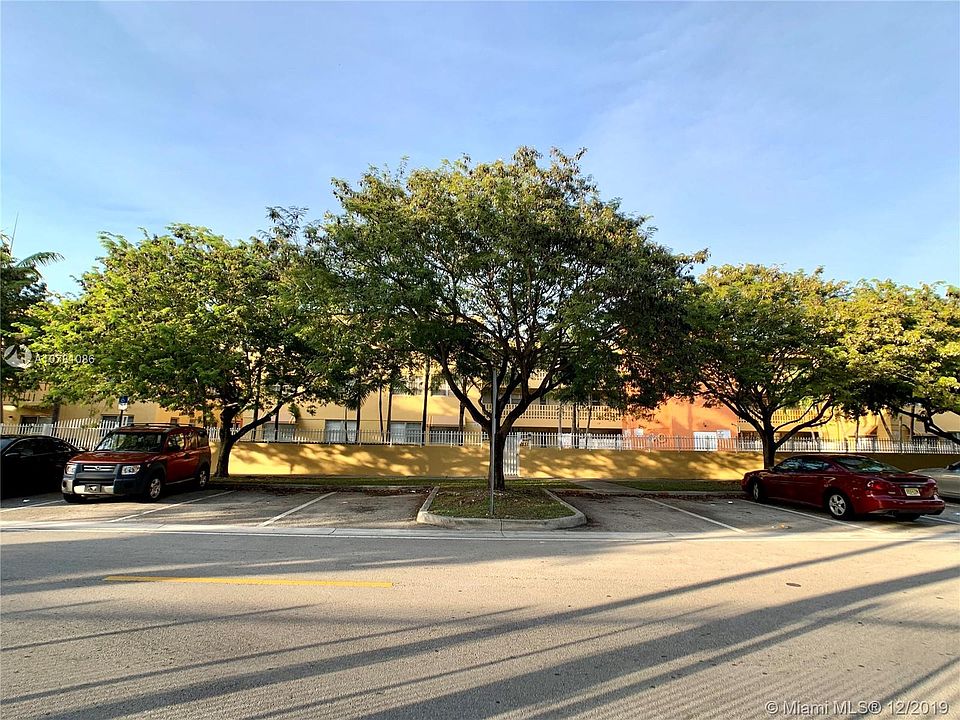 1st image of 1851 NE 168th St APT A5
