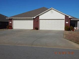 319 Tremont Cir, Fort Smith, AR 72908