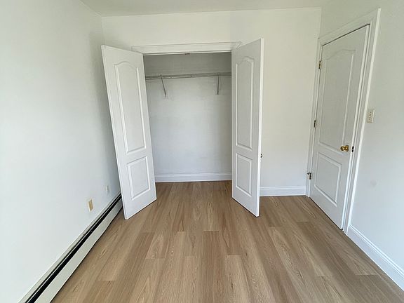 3rd image of 141-35 Pershing Cres #A4