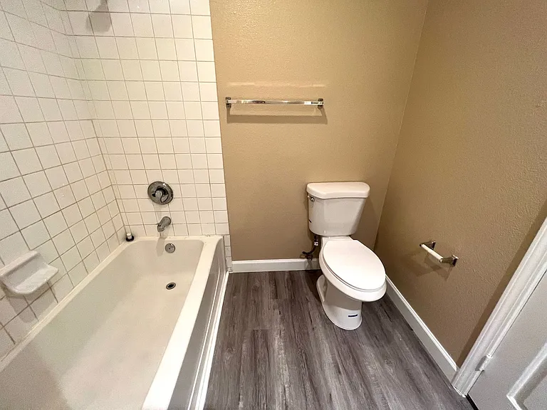 5555 Leaning Oak Ave — Photo 23