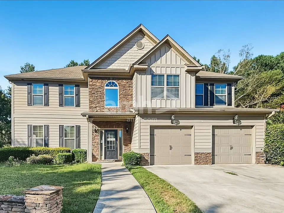 2572 Corey Park Dr