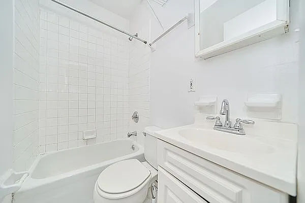 Rented by Living New York | media 22