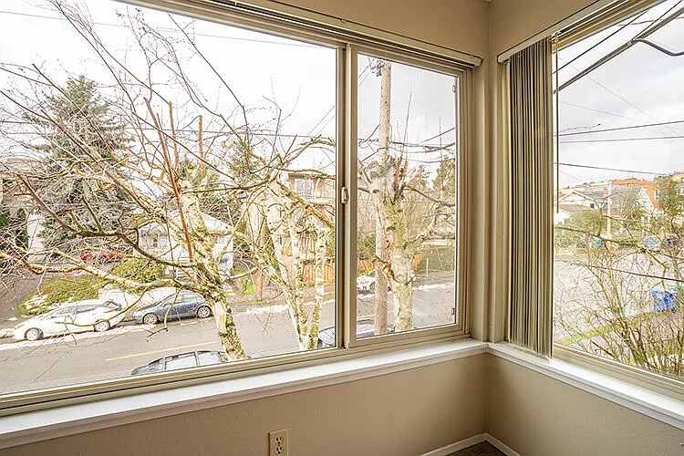 Wallingford Avenue Apartments — Photo 8