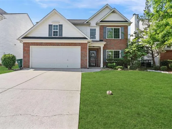 2137 Black Oak Ln, Ellenwood, GA 30294
