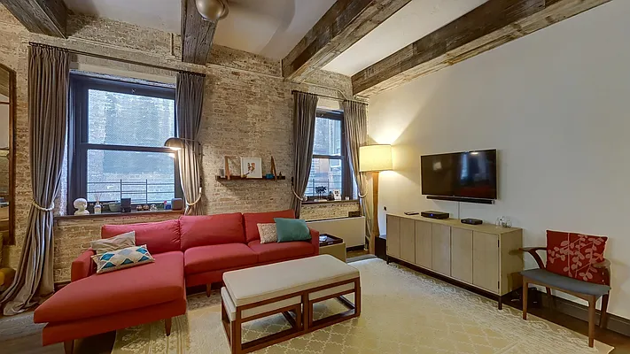 Rented by RHI Group | media 13