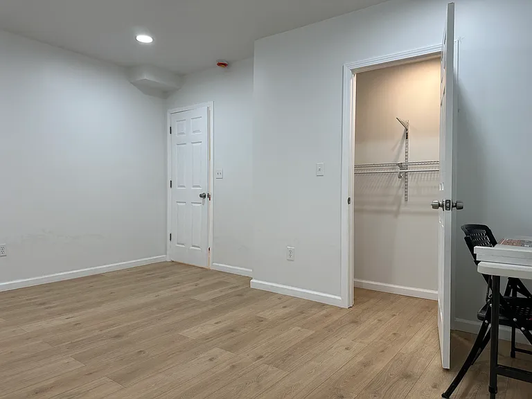 bedroom 2nd floor