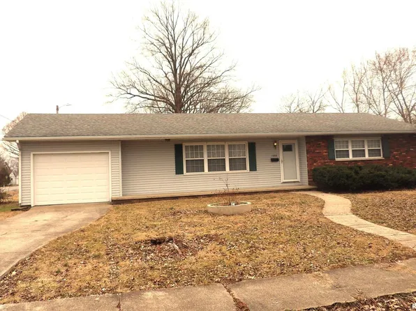 1008 Glendale St, Benton, IL 62812