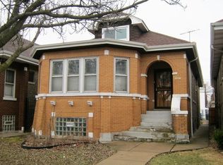 5225 W Wrightwood Ave, Chicago, IL 60639
