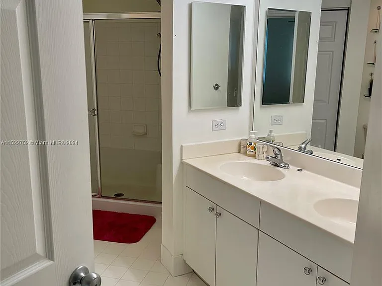 17145 N Bay Rd #Penthouse 4609 — Photo 20