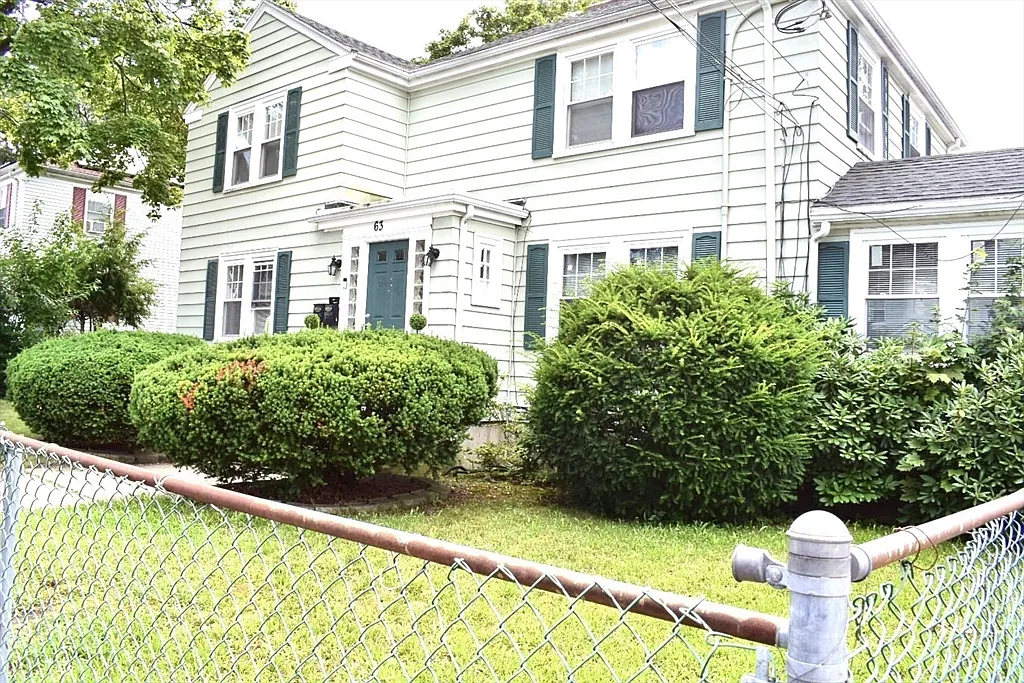 3 bed, 1.0 bath, 1000 sqft, $3,250 — Photo 1