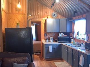 217 N Pinto St, Comanche, TX 76442