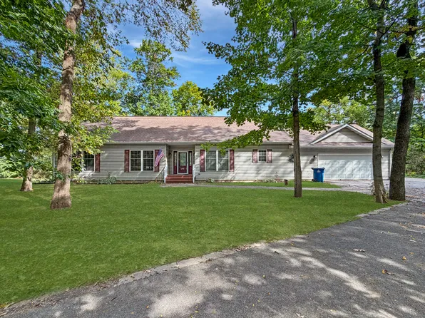 4842 E State Route 72, Byron, IL 61010