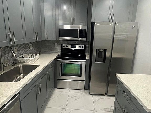4th image of 7521 NW 16th St APT 4209