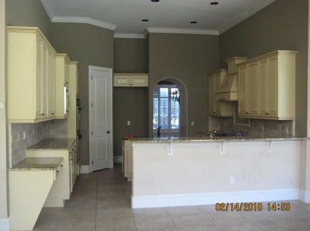 2nd image of 2150 Westover Reserve Blvd