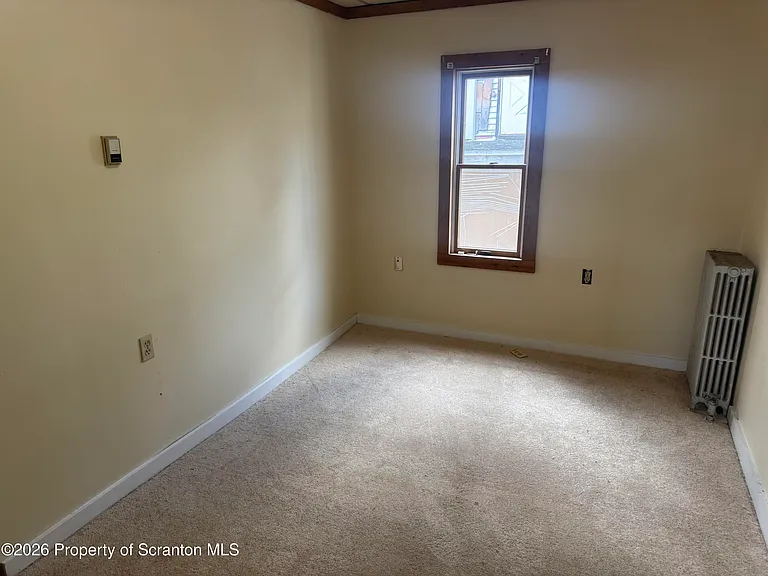 1403 N Sumner Ave — Photo 5