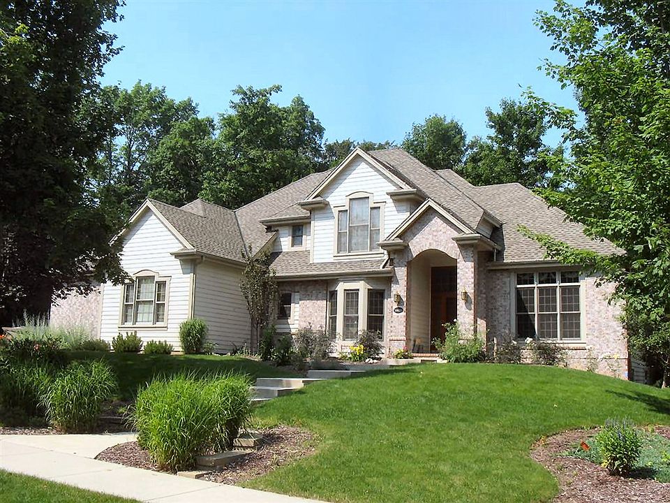 1st image of 1400 Schloemer Dr