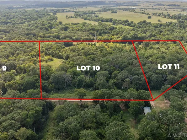 11 Fox Run, Henryetta, OK 74437