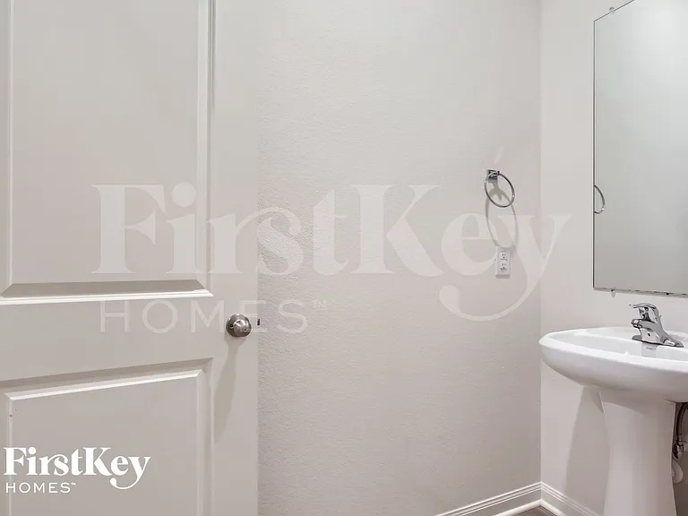 26732 Frost Dr — Photo 14