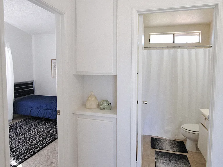 45136 Watford Ave — Photo 2
