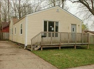 2001 40th St, Des Moines, IA 50310