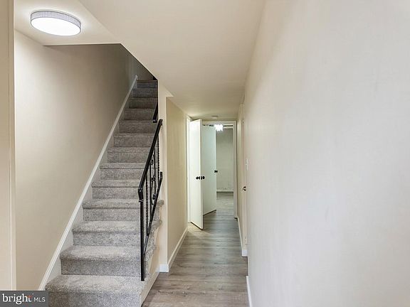 3rd image of 133 Sutcliffe Ln