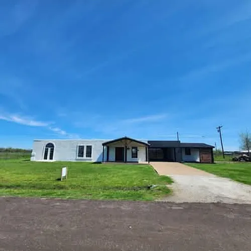 744 County Road 4711 Photo 1