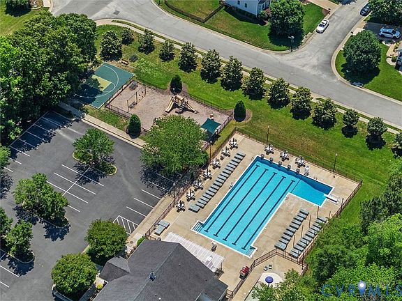 4th image of 9004 Brigadier Rd