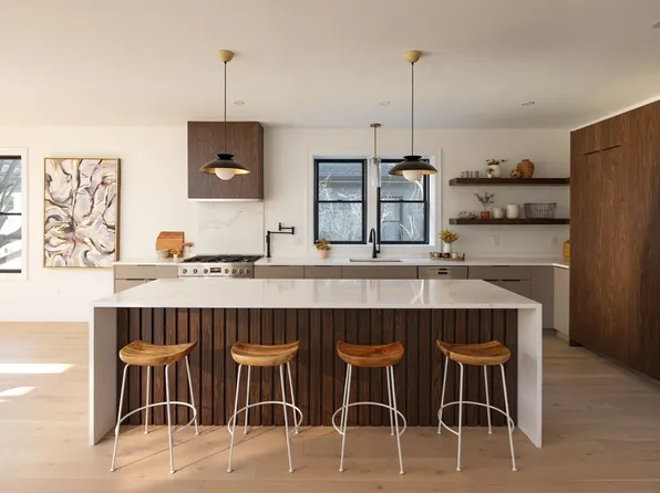 32 Kimball Beach Rd, Hingham, MA 02043