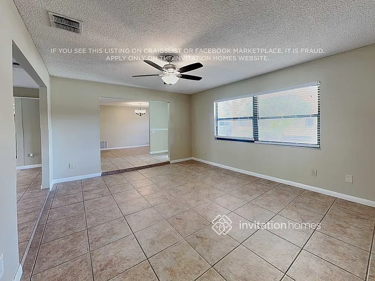 109 Slade Dr — Photo 3