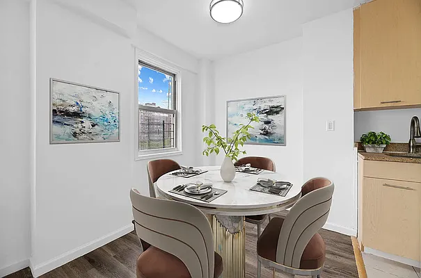 Rented by REAL New York | media 19