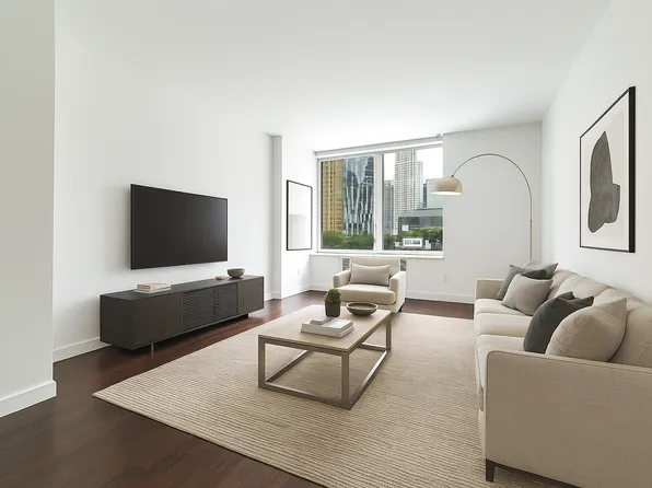 306 Gold Street image 1 of 4