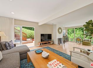 4116 Sunswept Dr, Studio City, CA 91604