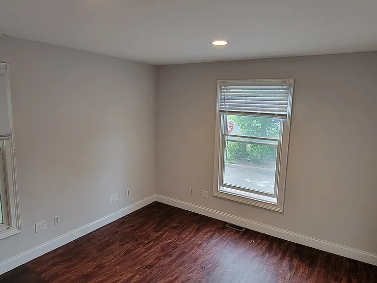 144 W John St #1 — Photo 6
