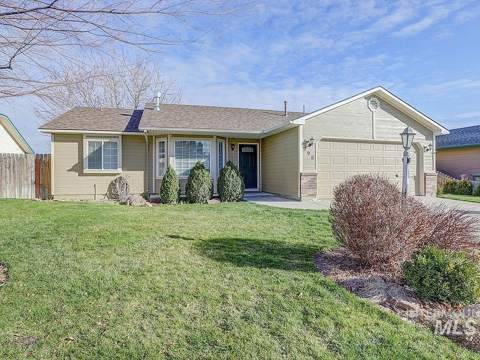 1st image of 998 E Chateau Dr