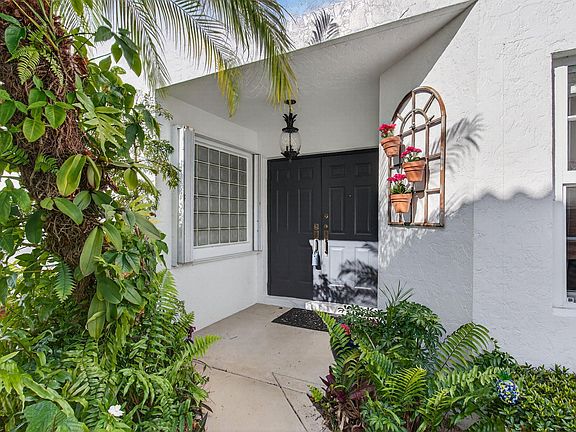 5th image of 8196 Vía Di Veneto