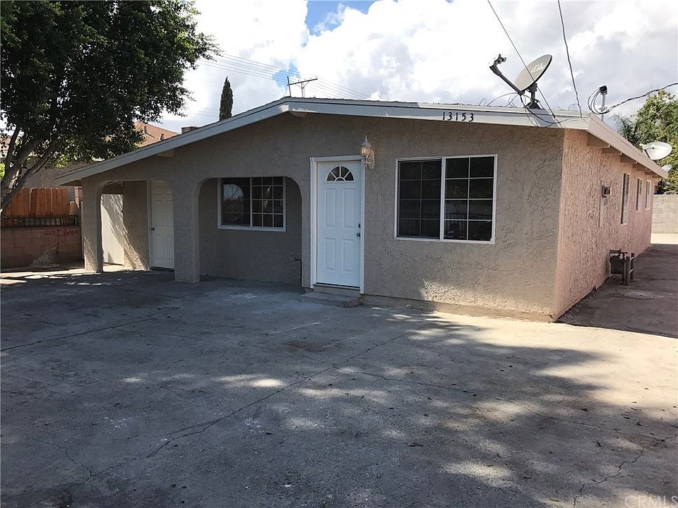 1st image of 13153 Kagel Canyon St