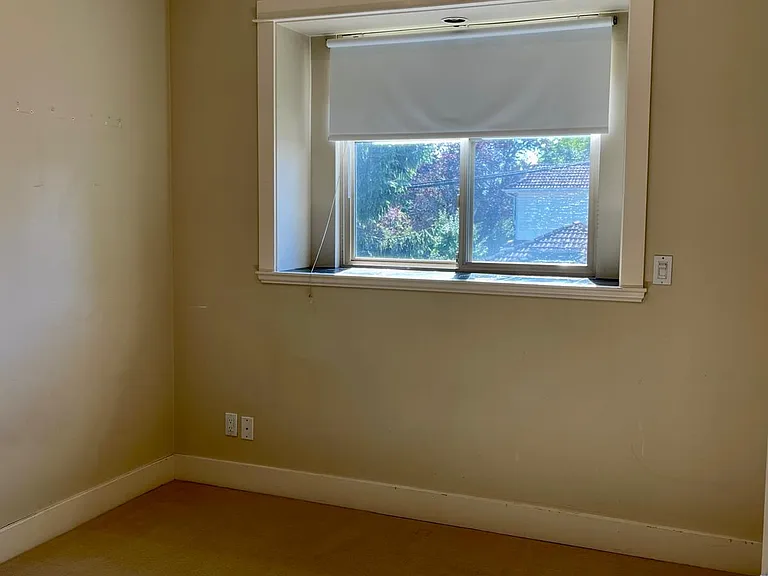 8289 Laurel St — Photo 12